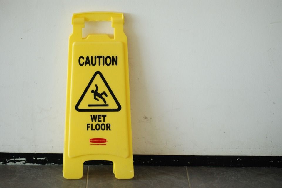 Important Points to Consider Before Filing a Slip and Fall Injury Claim